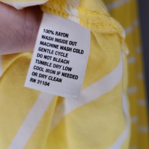 Crown and Ivy blouse - Picture 3 of 3